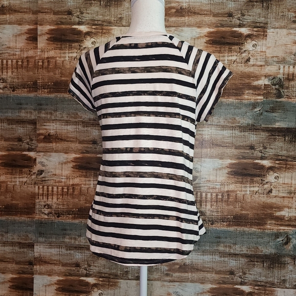 No brand striped black white distressed short sleeve top - Picture 5 of 7